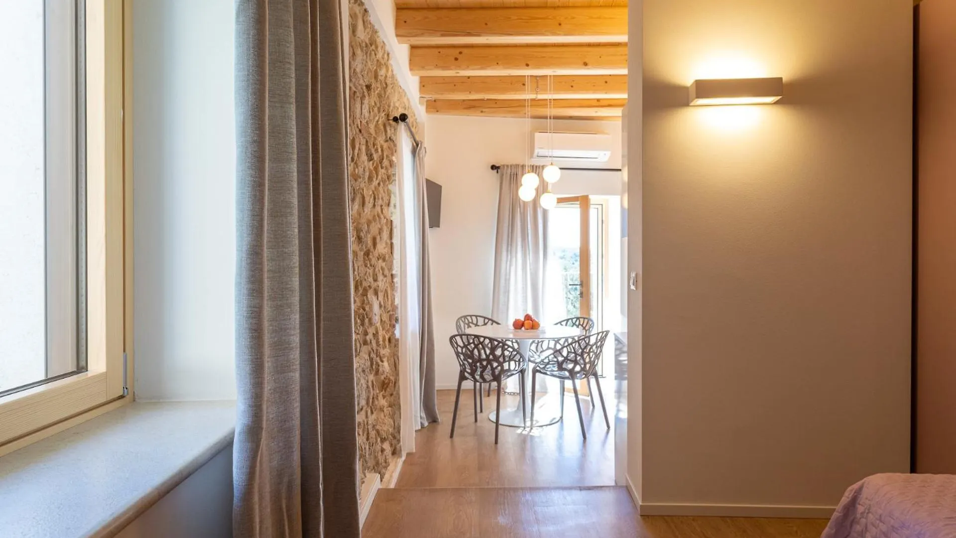 Corte La Pellegrina Caprino Veronese Apartment